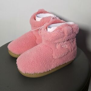 S+R Kids Sherpa Booties Pink Fleece Slippers Toddler Cozy Winter Sz 11